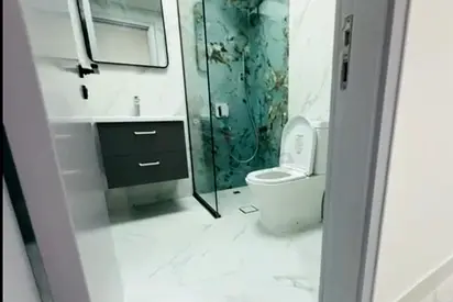 Sharing Apartment with Executive(Indian)-1 Room in a Two Bed Room Apartment -Discovery Garden