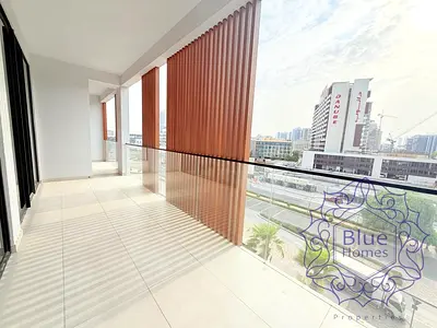 13Months contract Bright 3BR+Maidroom (2Parking slots) 6 payments