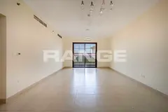 3BR Apartment | Qamar 9 | Road View