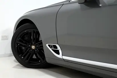 صورة 7 لـ 2020 Bentley CONTINENTAL