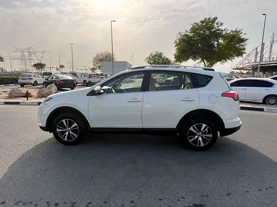 2016 Toyota RAV 4 — фото 5