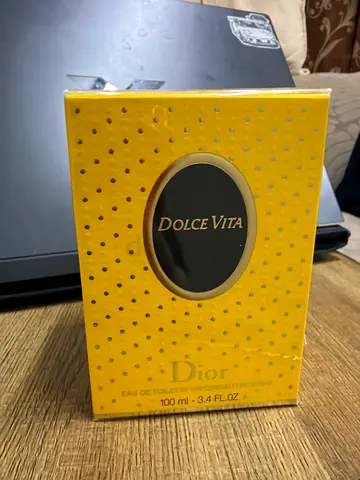 Dior Dolce Vita 100ml Eau de Parfum - Brand New in Box Brand New i want to sale urgent i need money