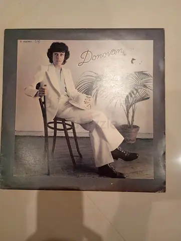 Donovan self-titled vintage vinyl LP (classic folk/psychedelic)
