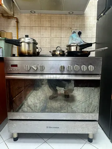 Cooking range