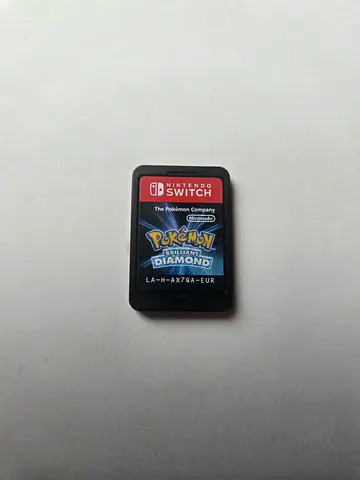 Pokémon Diamond (Nintendo Switch) game cartridge - authentic
