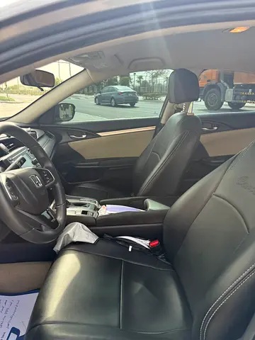 صورة 9 لـ 2019 Honda CIVIC