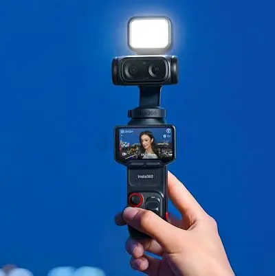 Insta360 Luna Ultra Creator Bundle Cosmic Black + Flash and Head Tracker