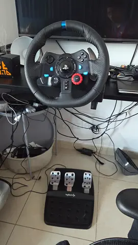 Logitech g29 ps4/ps5 steering wheel