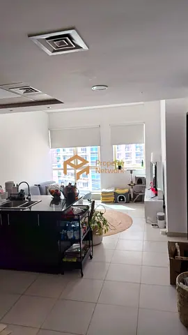 Modern 1BR Apartment | Mid Floor | Prime Location