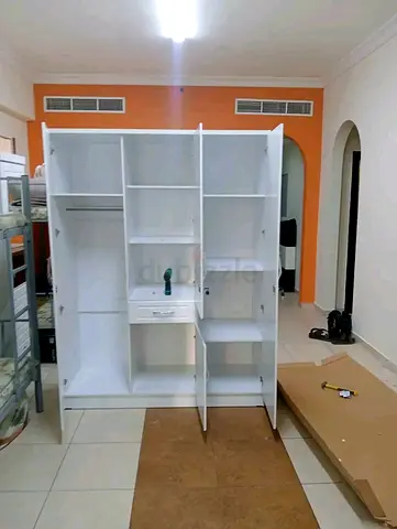 Brand new 3door wardrobe with mirror