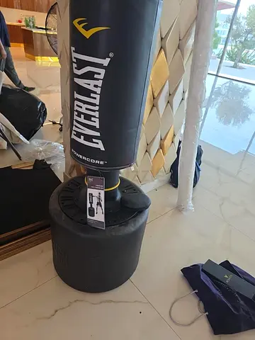 Everlast Powercore Free Standing Punching Bag