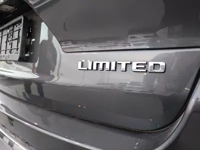 صورة 8 لـ 2022 JEEP GRAND CHEROKEE L