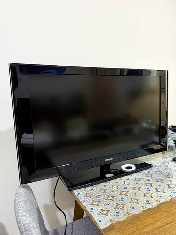 Samsung LCD TV in Good Condition