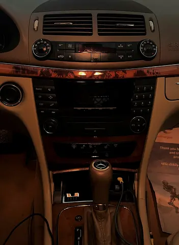 2009 Mercedes-BENZ E-CLASS 缩略图 5