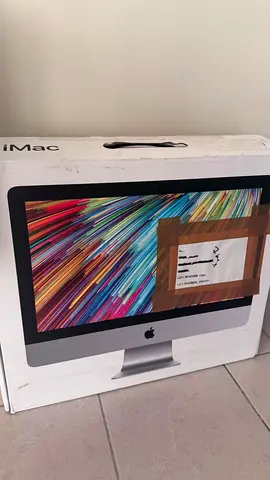 Selling 21.5" iMac *2.3GHz / 8GB / 1TB* 5/2020 Plus Box + keyboard  Selling Dhs 1200