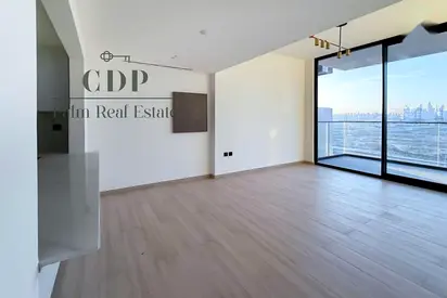 2 Bedroom spacious layout I Huge balcony I Selling below OP