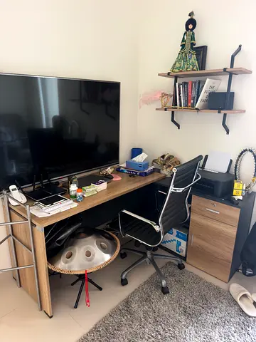 Table+chair+shelf 300dhs for all