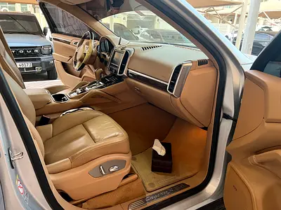 2011 Porsche CAYENNE — миниатюра 13