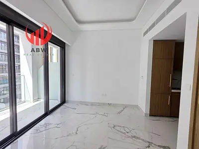 Sunlit Spaces | Immediate Occupancy | Hot Offer