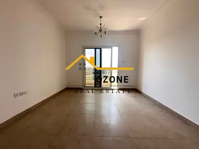 No Commission One Month Free Spacious 2Bedroom With Close Hall