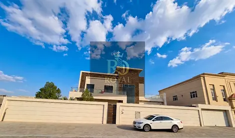 SUPER DISTRESS DEAL | LUXURIOUS STAND ALONE VILLA | 5 BEDROOMS + MAID | SUPER DELUXE FINISHES | HUGE PLOT | MODERN STYLISH LAYOUT | PRIME LOCATION