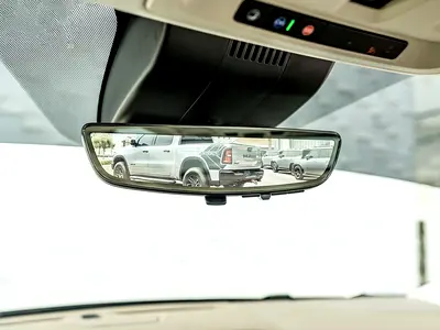2023 GMC YUKON — фото 16