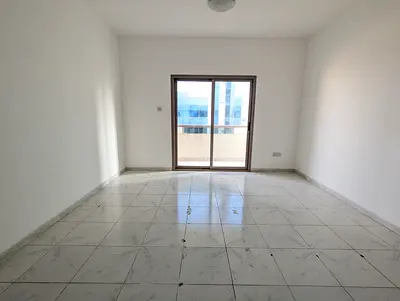 2bhk 2bathroom with balcony parking maintenance free 47k rent 4cheque payment