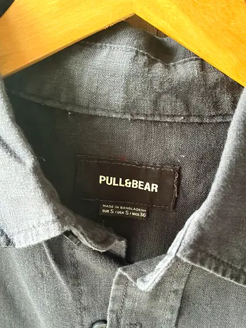 Pull & Bear Men's Shirt Size Small