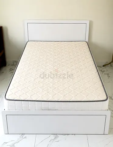 White Single Bed Frame with Mattress 120 cm