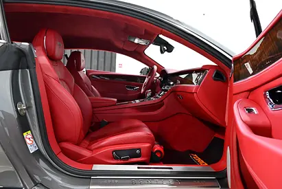 صورة 10 لـ 2020 Bentley CONTINENTAL
