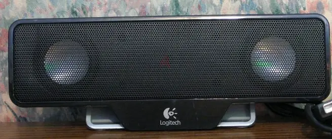 Logitech Z205 Portable Computer Speaker