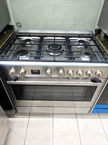 Bosch Stainless Steel 5-Burner Gas Range 90/60cm