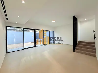 3 bedroom corner unit brand new || Robinia Massar