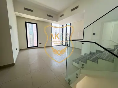 3-Bedroom Villa for Rent in Al Garhoud | Flexible Payment Option