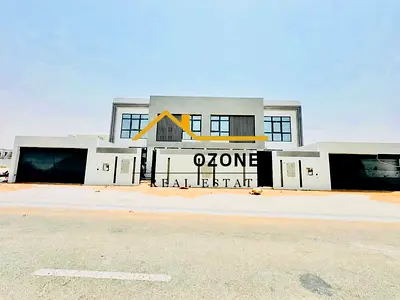 Brand New 5-Bedrooms Villa\^Elevator\^Majlis\^Master Rooms