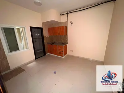 استوديو النباعة بتكييف مركزي وغاز مركزي، موقع استراتيجي قريب من الخدمات والمطاعم، 15 ألف سنويًا، 4 أو 6 دفعات، تأمين 1000 مؤجل شهر، وصيانة كاملة قبل ا