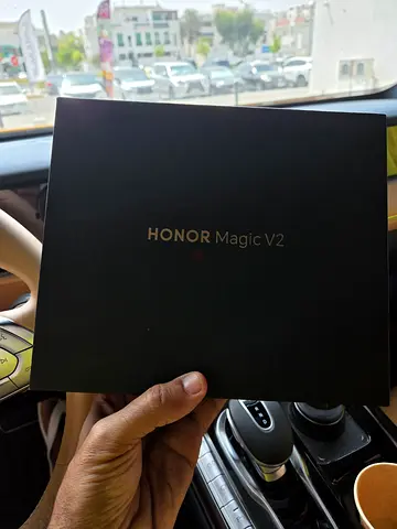HONOR Magic V2 foldable
