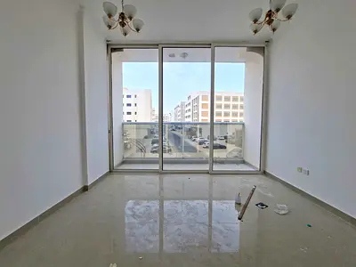 Like a brand new 1bedroom with belcony near to claro coffee only 35k in sarab Community prime Locat