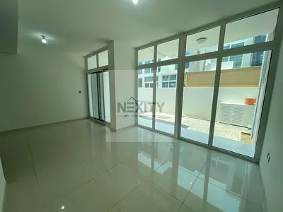ELEGANTLY UPGRADED | 3-BEDROOM | VACANT | PRIME LOCATION