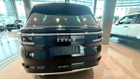2026 Zeekr 8X 照片 5