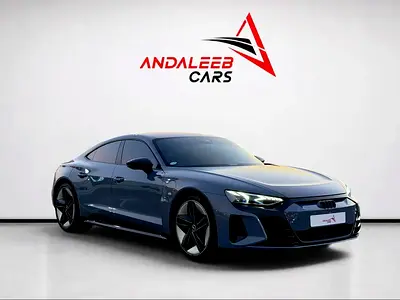 2022 AUDI E-TRON GT — фото 3
