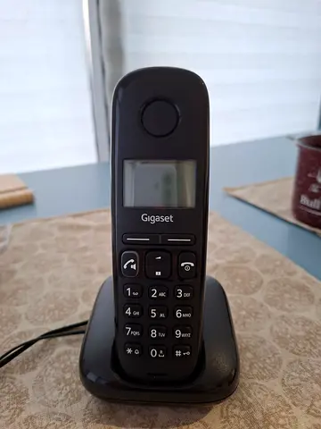 Gigaset Cordless Landline Phone with Base - Good Condition