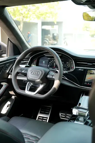 صورة 3 لـ 2021 AUDI RS Q8
