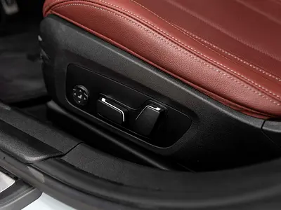 BMW 3 Series 320i, миниатюра 11