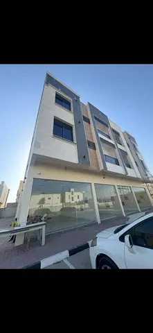 🏪 4 محلات تجارية للإيجار – موقع مميز جدًا في الحميدية