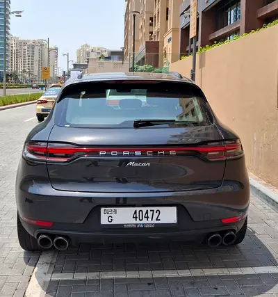 صورة 8 لـ 2021 Porsche MACAN