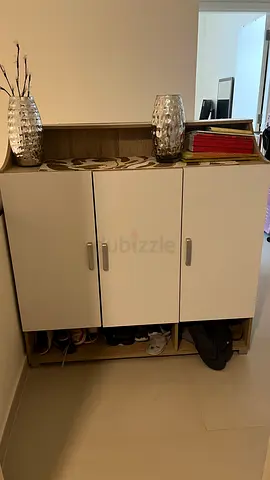 Shoe rack / cabinet