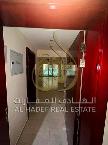 شقة 3 غرف وصالة للإيجار السنوي في التعاون الشارقة | بلكونة وخزائن حائط | تكييف على المالك | جيم ومسبح مجاني | خصم 8000 درهم لأول سنة | دفعات 4 أو 6 |
