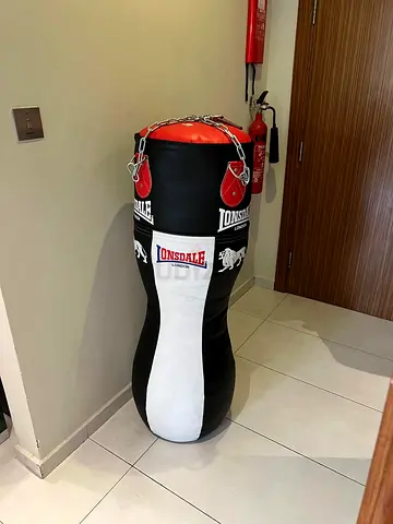 Lonsdale Freestanding Punching Bag