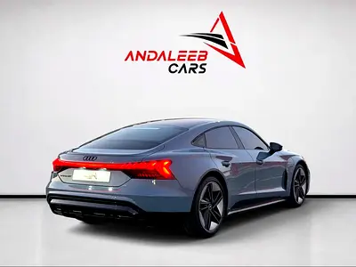 2022 AUDI E-TRON GT — фото 5